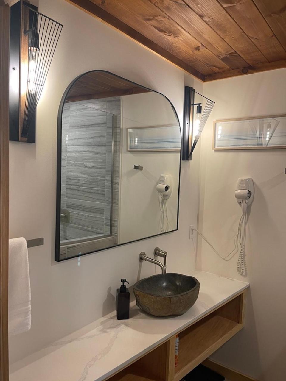 Stone Cove Waterfront Adults Only B&B Tobermory Ngoại thất bức ảnh